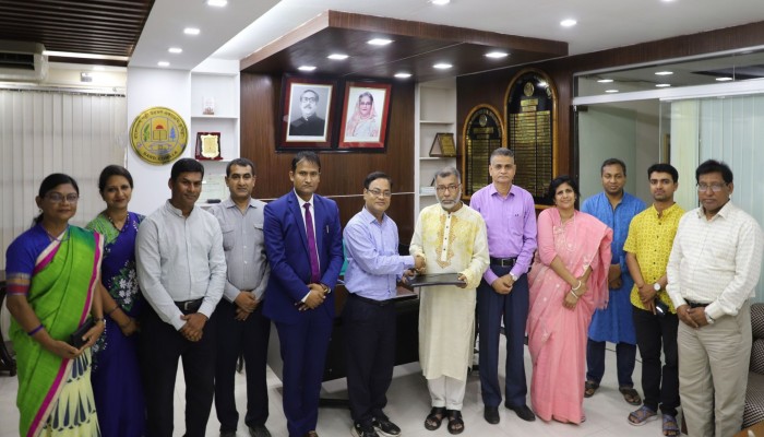 রাণীর কুঠি” সংরক্ষণে বার্ড ও প্রত্নতত্ত্ব অধিদপ্তরের মধ্যে সমঝোতা চুক্তি রাণীর কুঠি” সংরক্ষণে বার্ড ও প্রত্নতত্ত্ব অধিদপ্তরের মধ্যে সমঝোতা চুক্তি
