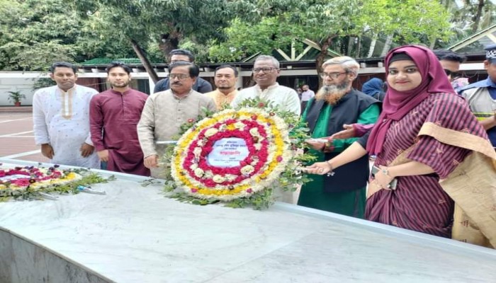 সিসিএন বিজ্ঞান ও প্রযুক্তি বিশ্ববিদ্যালয়ের পক্ষ থেকে বঙ্গবন্ধুর সমাধি সৌধে শ্রদ্ধার্ঘ অর্পণ" সিসিএন বিজ্ঞান ও প্রযুক্তি বিশ্ববিদ্যালয়ের পক্ষ থেকে বঙ্গবন্ধুর সমাধি সৌধে শ্রদ্ধার্ঘ অর্পণ"