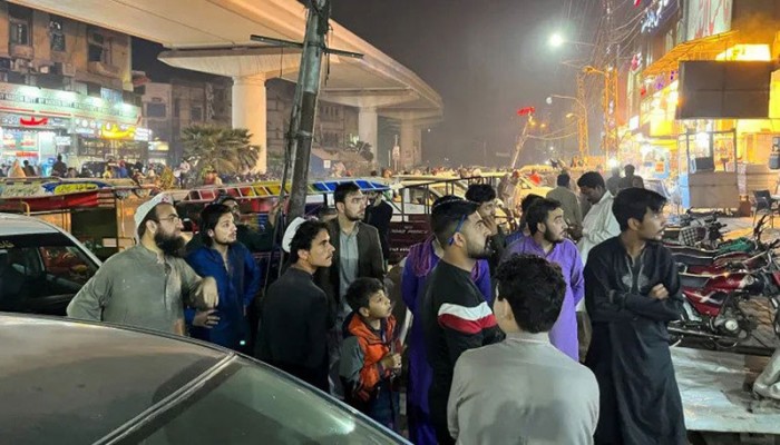 পাকিস্তানে ৬.৮ মাত্রার শক্তিশালী ভূমিকম্প, নিহত ৯ পাকিস্তানে ৬.৮ মাত্রার শক্তিশালী ভূমিকম্প, নিহত ৯