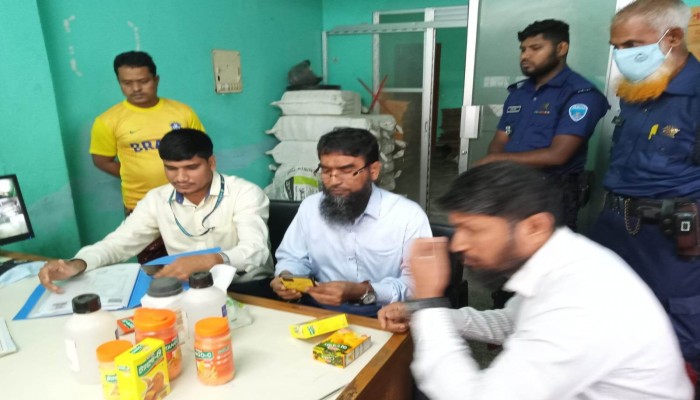 ট্যাং কারখানায় অভিযান ১ লক্ষ ৫০ হাজার টাকা জরিমানা ট্যাং কারখানায় অভিযান ১ লক্ষ ৫০ হাজার টাকা জরিমানা