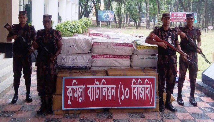 কুমিল্লায় ভারতীয় বিভিন্ন প্রকার বাজি আটক কুমিল্লায় ভারতীয় বিভিন্ন প্রকার বাজি আটক