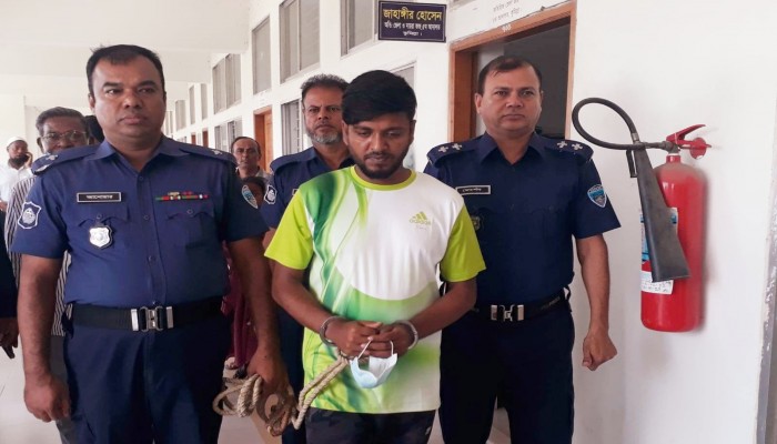 দাউদকান্দিতে পরিবহন নেতা রেজাউল হত্যা মামলায় তিনজনের ফাঁসি দাউদকান্দিতে পরিবহন নেতা রেজাউল হত্যা মামলায় তিনজনের ফাঁসি