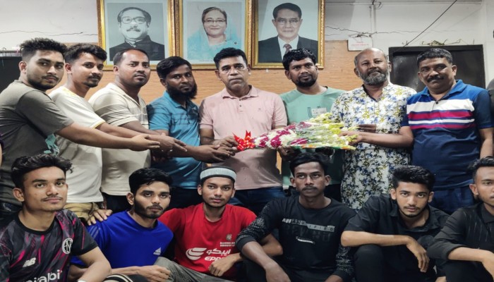 শ্রমিকলীগ ও যুবলীগ নেতৃবৃন্দের সাথে তাঁতীলীগ নবগঠিত কমিটির সদস্যদের শুভেচ্ছা বিনিময় শ্রমিকলীগ ও যুবলীগ নেতৃবৃন্দের সাথে তাঁতীলীগ নবগঠিত কমিটির সদস্যদের শুভেচ্ছা বিনিময়