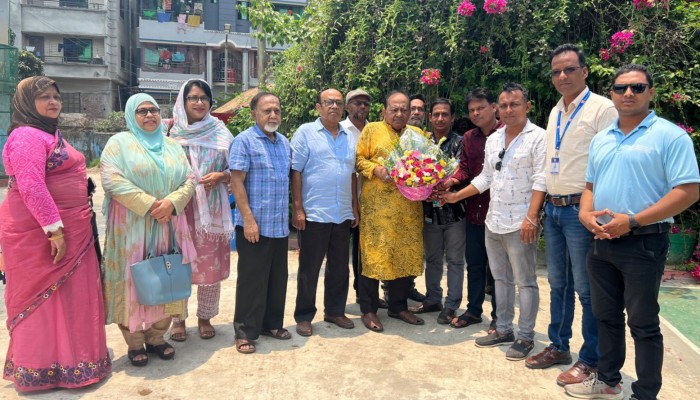 পিআইবির মহাপরিচালক জাফর ওয়াজেদ'কে দাউদকান্দিতে ফুলেল শুভেচ্ছা পিআইবির মহাপরিচালক জাফর ওয়াজেদ'কে দাউদকান্দিতে ফুলেল শুভেচ্ছা