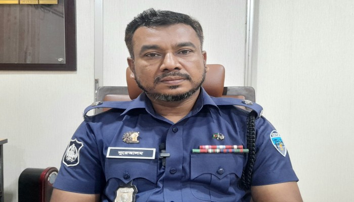 গোষ্ঠীভিত্তিক টেটা যুদ্ধ মুক্ত বাঞ্ছারামপুর গড়ার লক্ষে কাজ করে যাচ্ছে পুলিশ : ওসি নূরে আলম গোষ্ঠীভিত্তিক টেটা যুদ্ধ মুক্ত বাঞ্ছারামপুর গড়ার লক্ষে কাজ করে যাচ্ছে পুলিশ : ওসি নূরে আলম