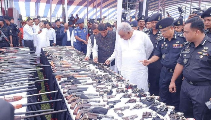 আত্মসমর্পণকারীদের পুনর্বাসনে সব ধরনের সহযোগিতা দেওয়া হবে : স্বরাষ্টমন্ত্র আত্মসমর্পণকারীদের পুনর্বাসনে সব ধরনের সহযোগিতা দেওয়া হবে : স্বরাষ্টমন্ত্র