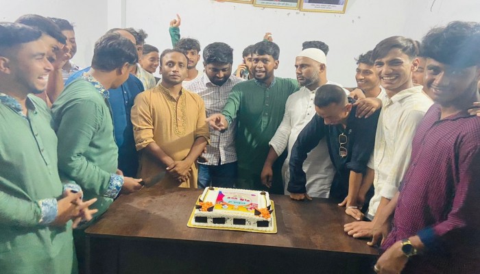 আ'লীগের প্রতিষ্ঠা বার্ষিকী পালন করলো তাঁতীলীগ আ'লীগের প্রতিষ্ঠা বার্ষিকী পালন করলো তাঁতীলীগ