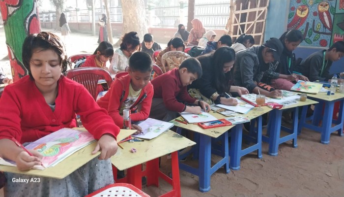 কুমিল্লা নগর উদ্যান অংকনশালায় প্রতিবছর এক হাজারেরও বেশি শিশু ছবি আঁকা শিখছে কুমিল্লা নগর উদ্যান অংকনশালায় প্রতিবছর এক হাজারেরও বেশি শিশু ছবি আঁকা শিখছে