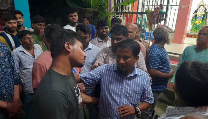 নির্বিঘ্নে পূর্জা উদযাপন করেন যে কোন প্রয়োজনে পাশে পাবেন: কাউন্সিলর খন্দকার সুমন নির্বিঘ্নে পূর্জা উদযাপন করেন যে কোন প্রয়োজনে পাশে পাবেন: কাউন্সিলর খন্দকার সুমন