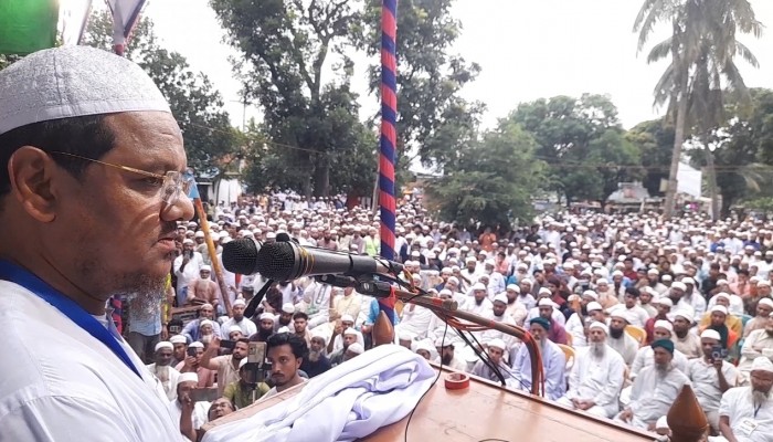 ধোঁকাবাজদের বাংলার জমিনে মাথা উঁচু করে দাঁড়াতে দেয়া যাবে না: পীরসাহেব চরমোনাই ধোঁকাবাজদের বাংলার জমিনে মাথা উঁচু করে দাঁড়াতে দেয়া যাবে না: পীরসাহেব চরমোনাই