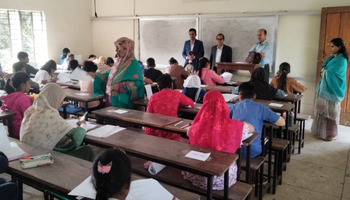 দাউদকান্দিতে ড.জহির খান বৃত্তি পরীক্ষা অনুষ্ঠিত দাউদকান্দিতে ড.জহির খান বৃত্তি পরীক্ষা অনুষ্ঠিত