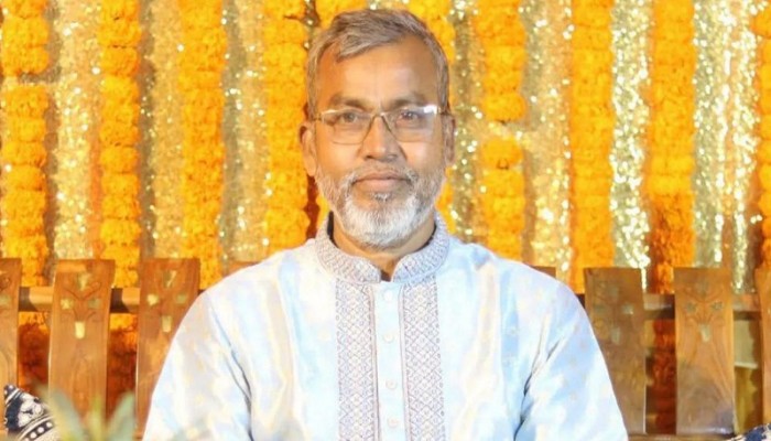 ধামরাইয়ে বিএনপি নেতাকে প্রকাশ্যে কুপিয়ে হত্যা ধামরাইয়ে বিএনপি নেতাকে প্রকাশ্যে কুপিয়ে হত্যা